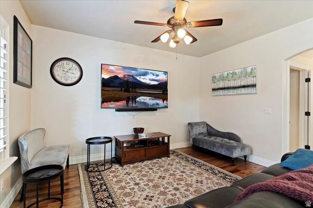 6189 S 1550 E, South Ogden, UT 84405