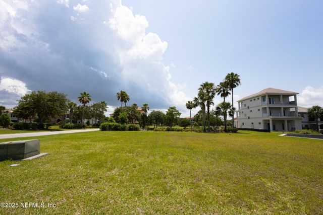 8 SCHOONER Circle, Palm Coast, FL 32137