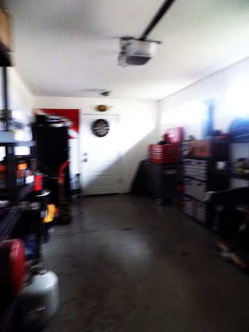 805 LOCKPORT DR, Centralia, MO 65240