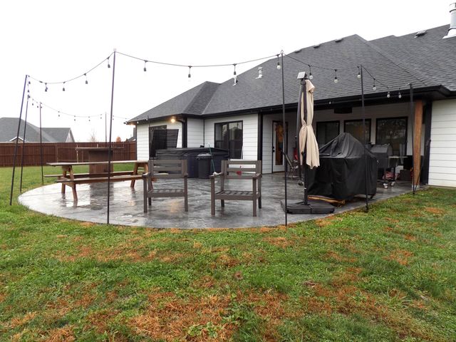 805 LOCKPORT DR, Centralia, MO 65240