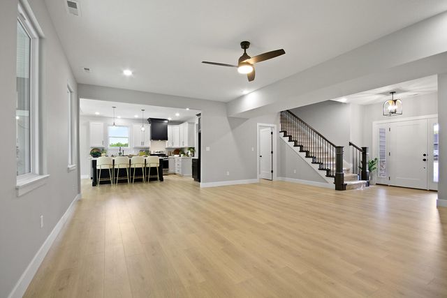 6176 PARTRIDGE CT, Columbia, MO 65202