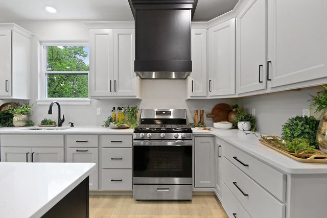 6176 PARTRIDGE CT, Columbia, MO 65202