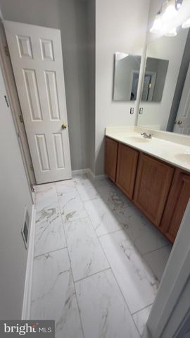 13083 SIDLAW HILLS LN, Bristow, VA 20136