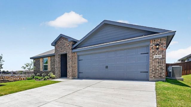 4110 Thistle Drive, Sanger, TX 76266
