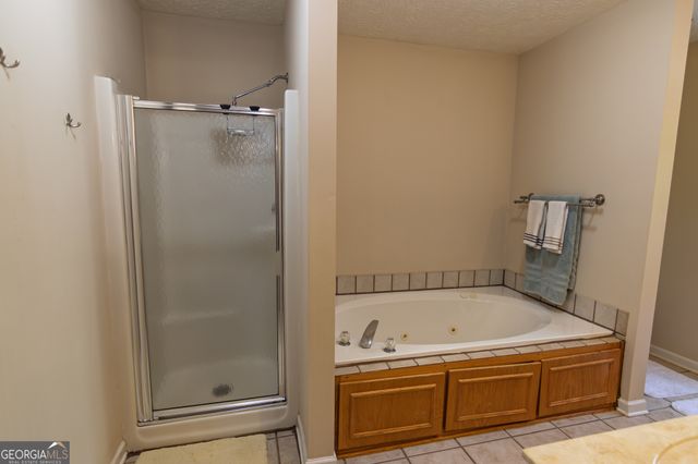 476 Wildwood Plantation Drive, Cataula, GA 31804