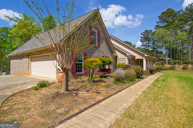 476 Wildwood Plantation Drive, Cataula, GA 31804