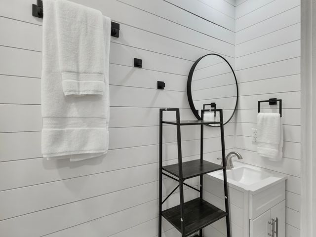 2632 Ridgewood Avenue, Charleston, SC 29414