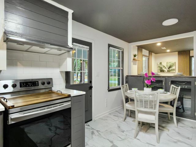 2632 Ridgewood Avenue, Charleston, SC 29414