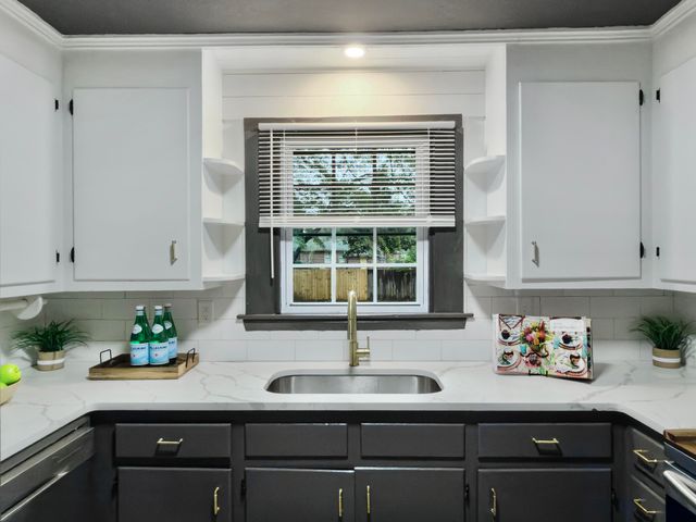 2632 Ridgewood Avenue, Charleston, SC 29414