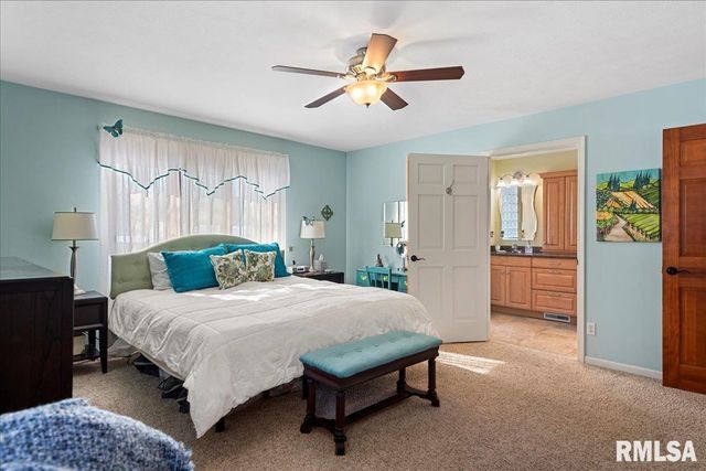 2612 Cedar Pond Drive, Springfield, IL 62702