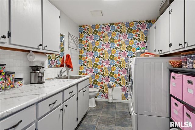 2612 Cedar Pond Drive, Springfield, IL 62702