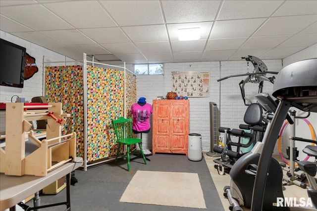 2612 Cedar Pond Drive, Springfield, IL 62702