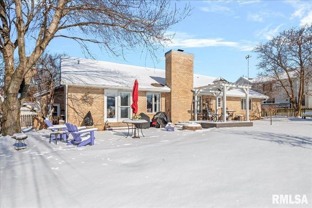 2612 Cedar Pond Drive, Springfield, IL 62702