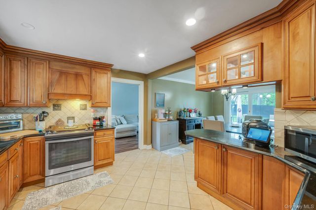 37 Marc Drive, Ridge, NY 11961