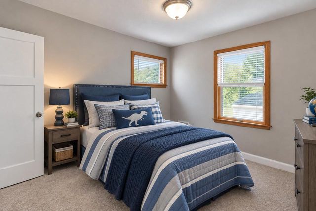W63N399 Hillcrest AVENUE, Cedarburg, WI 53012