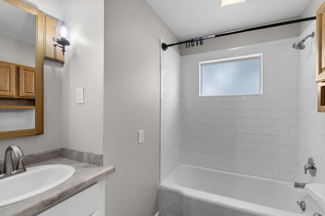 W63N399 Hillcrest AVENUE, Cedarburg, WI 53012