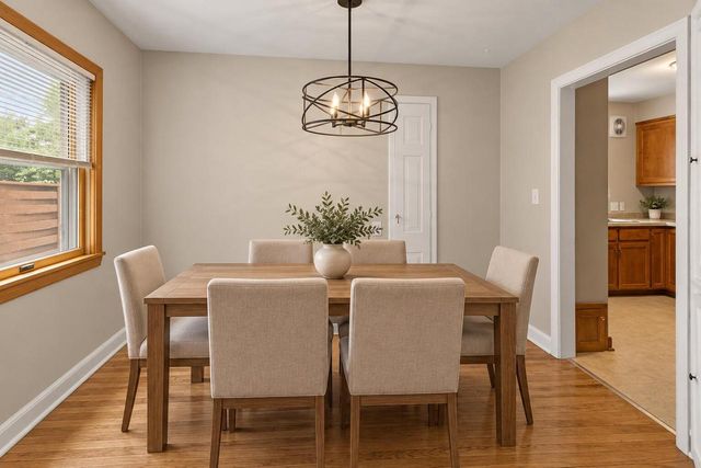 W63N399 Hillcrest AVENUE, Cedarburg, WI 53012