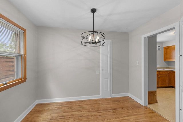 W63N399 Hillcrest AVENUE, Cedarburg, WI 53012