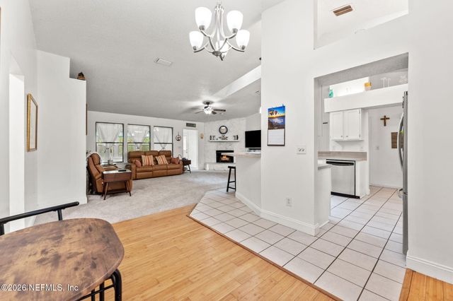 1712 BRISTLECONE PINE Place, Jacksonville, FL 32225
