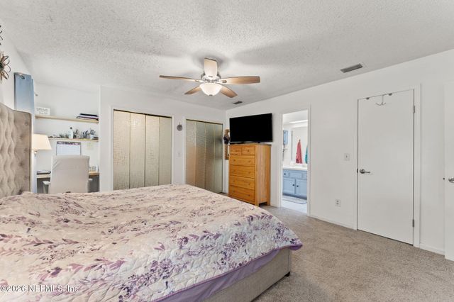 1712 BRISTLECONE PINE Place, Jacksonville, FL 32225
