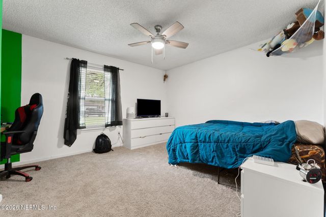 1712 BRISTLECONE PINE Place, Jacksonville, FL 32225