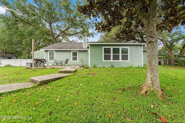 1712 BRISTLECONE PINE Place, Jacksonville, FL 32225