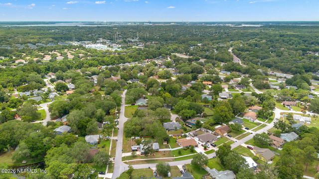 1712 BRISTLECONE PINE Place, Jacksonville, FL 32225