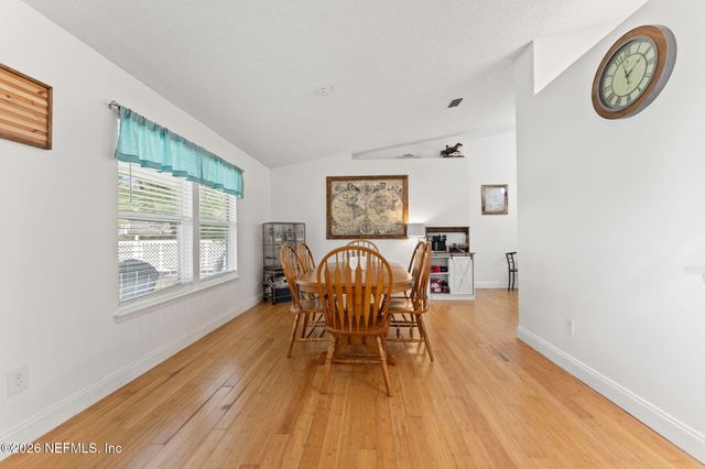 1712 BRISTLECONE PINE Place, Jacksonville, FL 32225