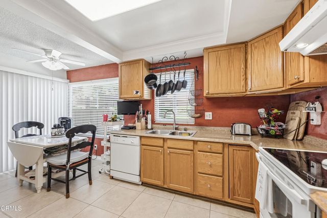 13221 Village 13, Camarillo, CA 93012