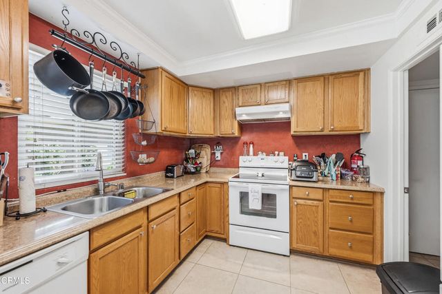 13221 Village 13, Camarillo, CA 93012