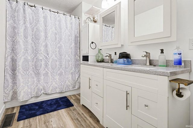 10197 Lehman Street, Osceola, IN 46561