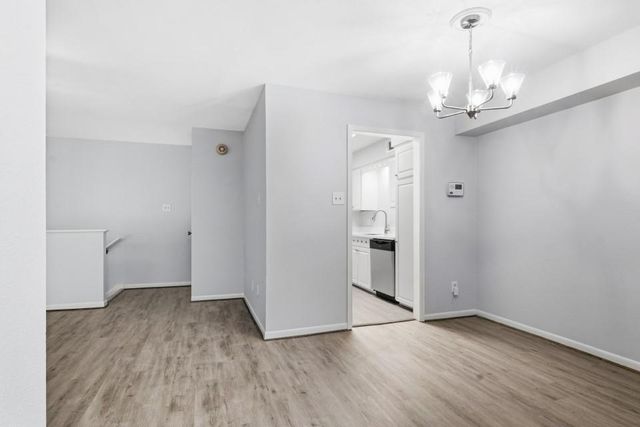 2744 Briarhurst Drive 49, Houston, TX 77057