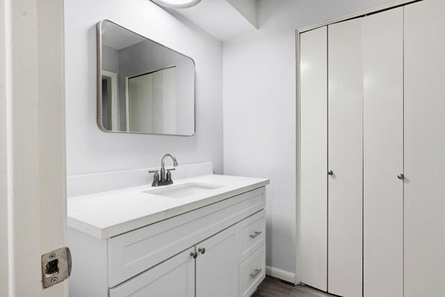 2744 Briarhurst Drive 49, Houston, TX 77057