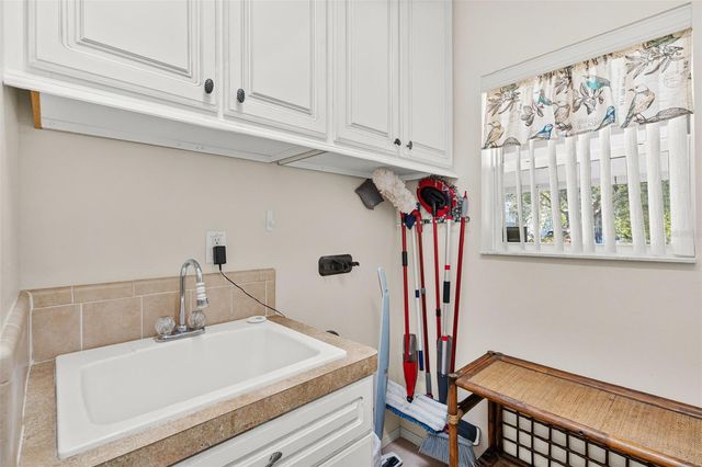 2973 KINGSWOOD CIRCLE, Brooksville, FL 34604