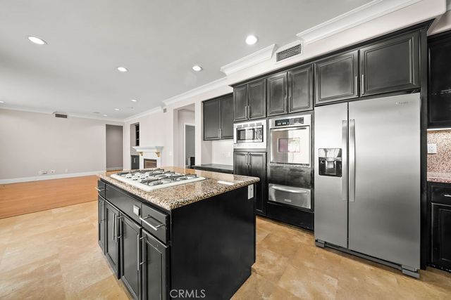 6 Petria, Irvine, CA 92606