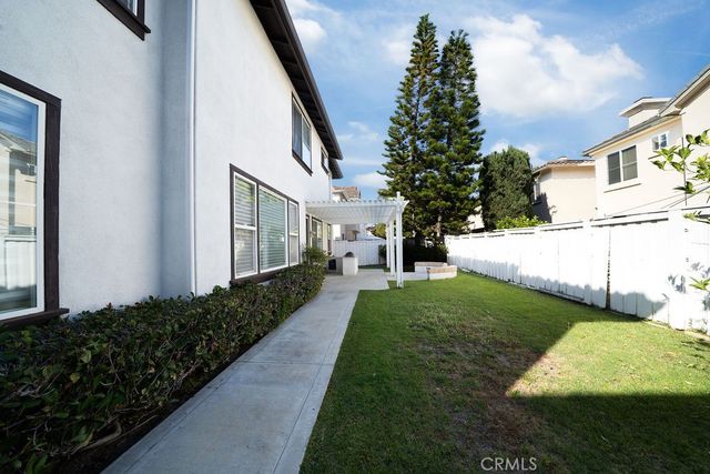 6 Petria, Irvine, CA 92606