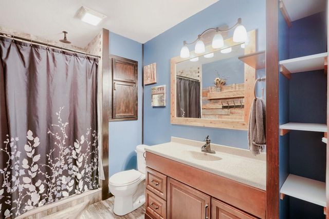 5833 212th Street N, Forest Lake, MN 55025