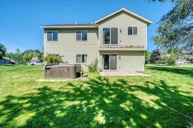 5833 212th Street N, Forest Lake, MN 55025