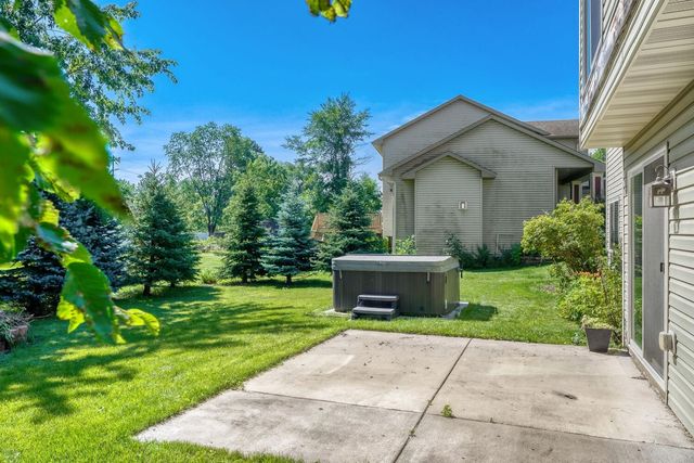 5833 212th Street N, Forest Lake, MN 55025