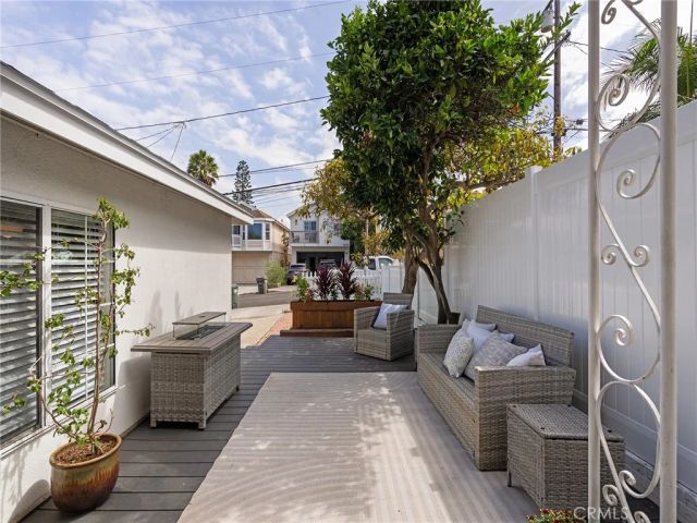 1631 Carver Street, Redondo Beach, CA 90278