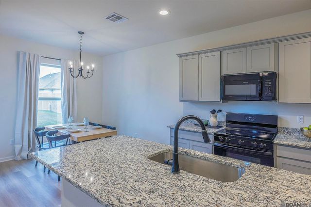 132 Headland Drive, Thibodaux, LA 70301