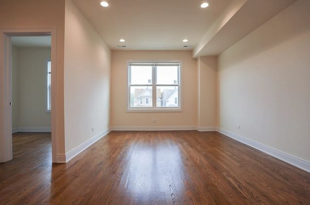 2342 N Lawndale Avenue, Chicago, IL 60647