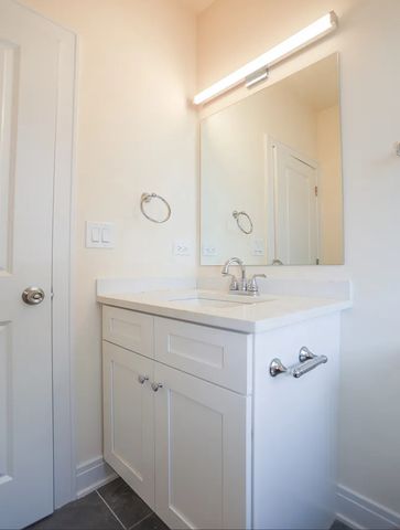 2342 N Lawndale Avenue, Chicago, IL 60647