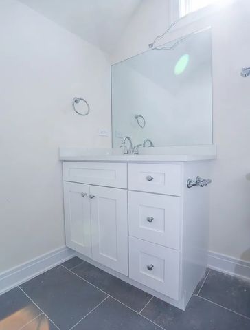 2342 N Lawndale Avenue, Chicago, IL 60647