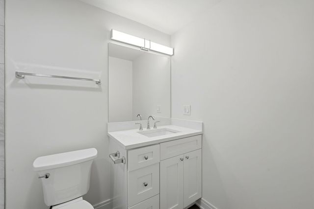 2342 N Lawndale Avenue, Chicago, IL 60647