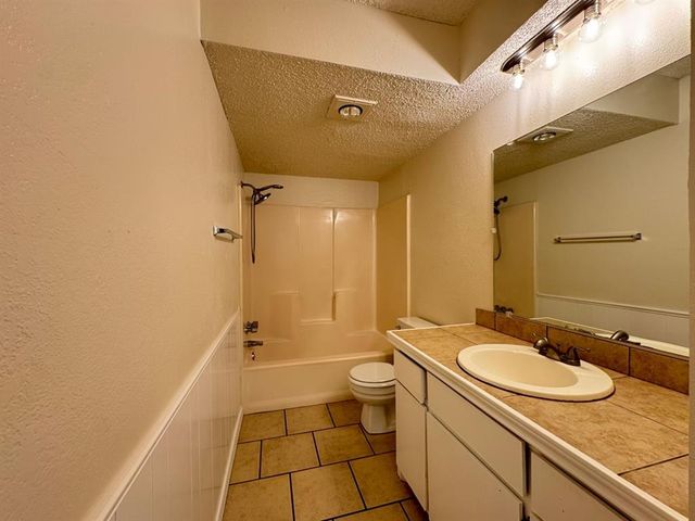1900 Dover Street A, Norman, OK 73071