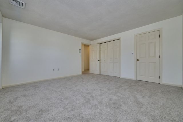 9 Circuit Ln 9, Watertown, MA 02472