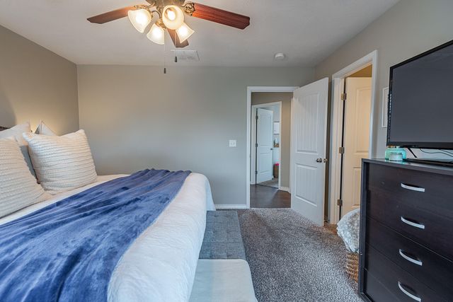 2031 South Pebble Ridge Road, Springfield, MO 65807