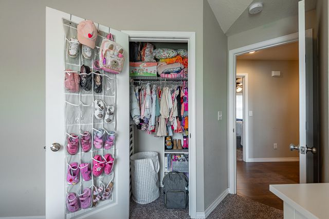 2031 South Pebble Ridge Road, Springfield, MO 65807