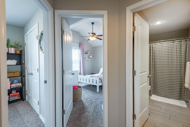2031 South Pebble Ridge Road, Springfield, MO 65807